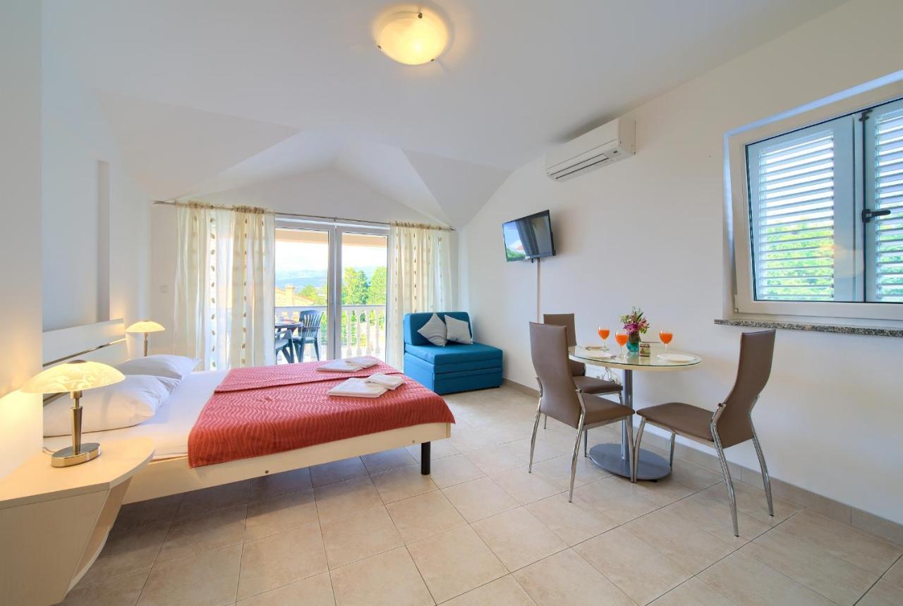 Apartments Ivica Krk Island Сило Экстерьер фото