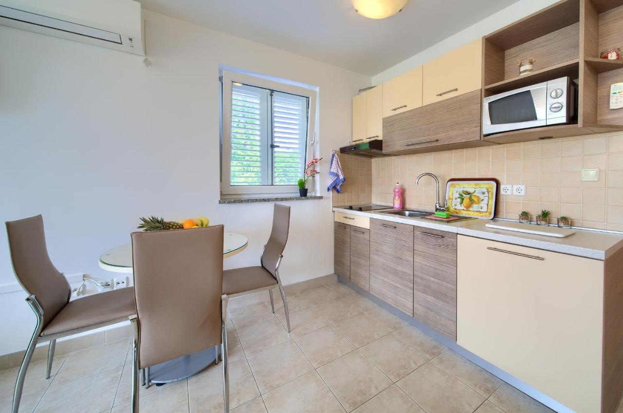 Apartments Ivica Krk Island Сило Экстерьер фото