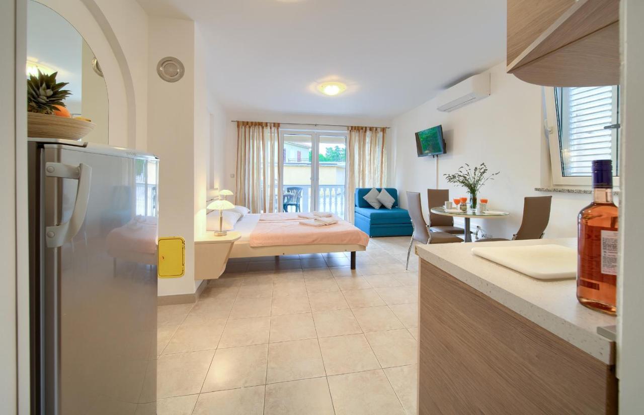 Apartments Ivica Krk Island Сило Экстерьер фото