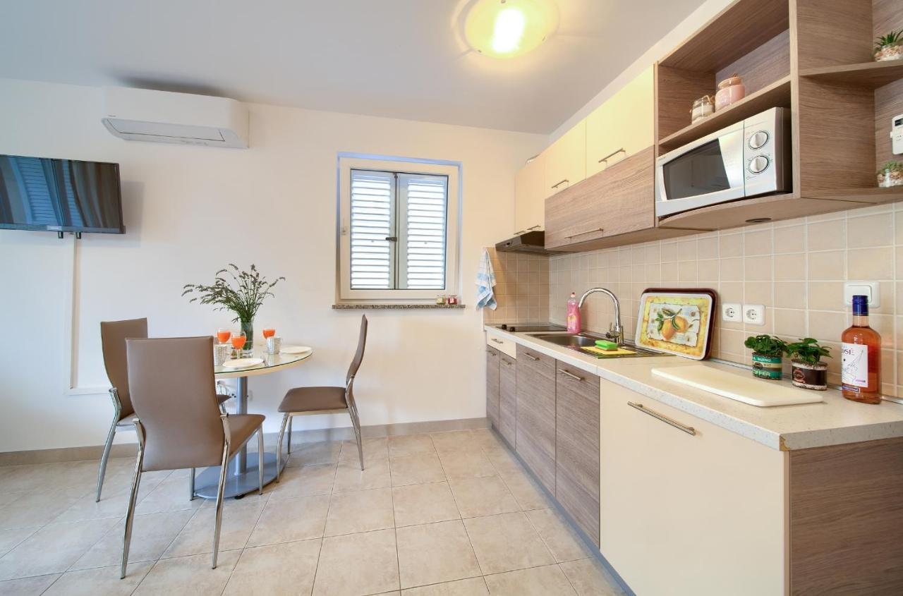 Apartments Ivica Krk Island Сило Экстерьер фото